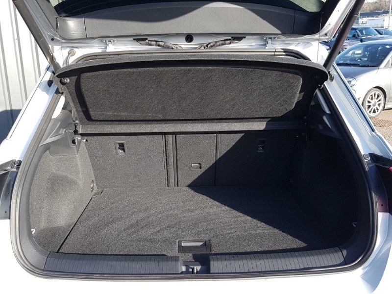 Used Volkswagen T-Roc 2022 for sale - 77956395: Photo 8