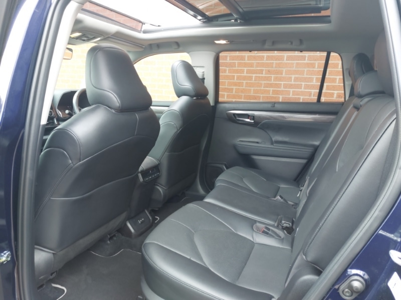 Used Toyota Highlander 2022 for sale - 76700296: Photo 6