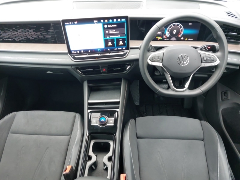 Used Volkswagen Touran 2025 for sale - 77923985: Photo 2