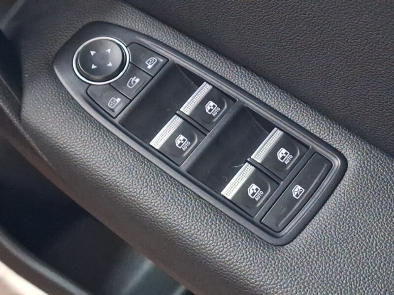 Used Renault Captur 2020 for sale - 77949678: Photo 12