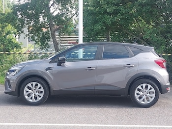 Used Renault Captur 2022 for sale - 78977457: Photo