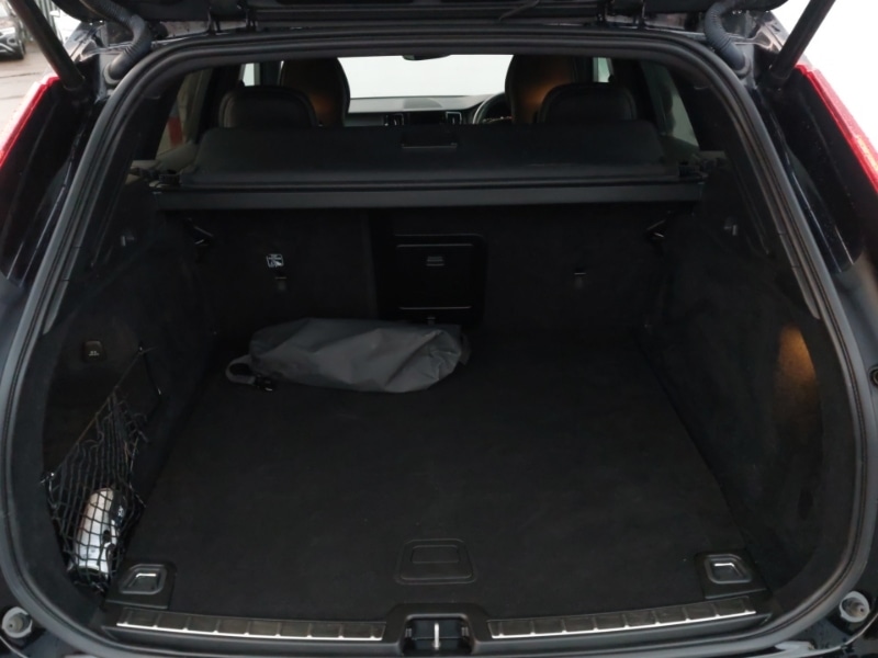 Used Volvo XC60 2021 for sale - 77012651: Photo 8