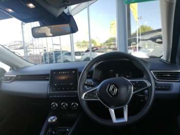 Used Renault Clio 2024 for sale - 75442088: Photo