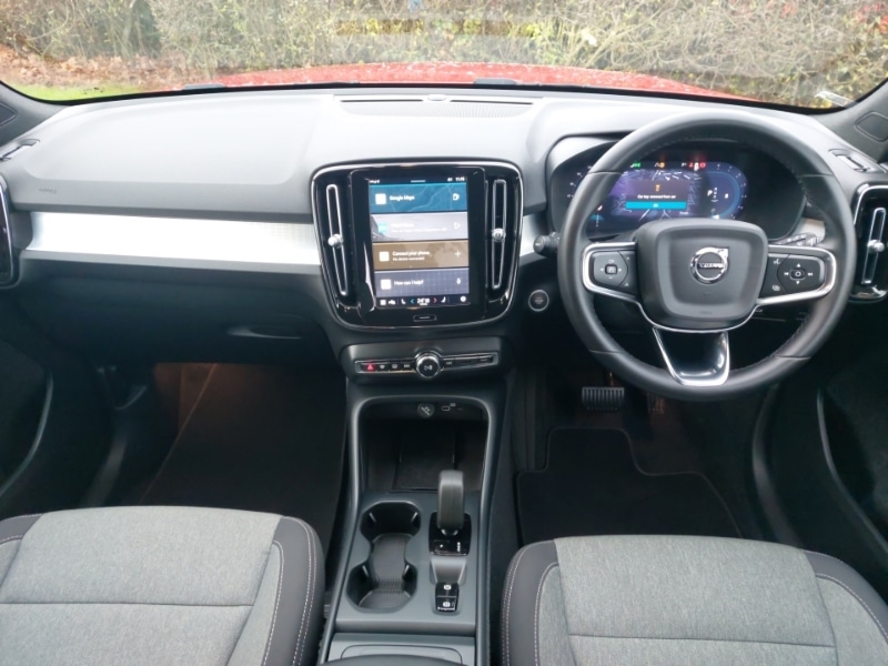 Used Volvo XC40 2023 for sale - 77874927: Photo 2