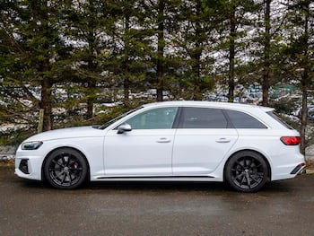 Used Audi RS4 2023 for sale - 79857306: Photo
