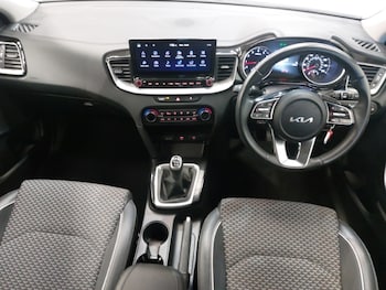 Used Kia Ceed 2022 for sale - 75622008: Photo