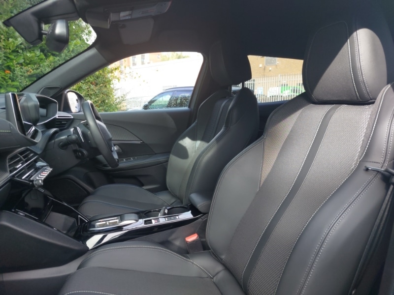 Used Peugeot 2008 2024 for sale - 76135763: Photo 5