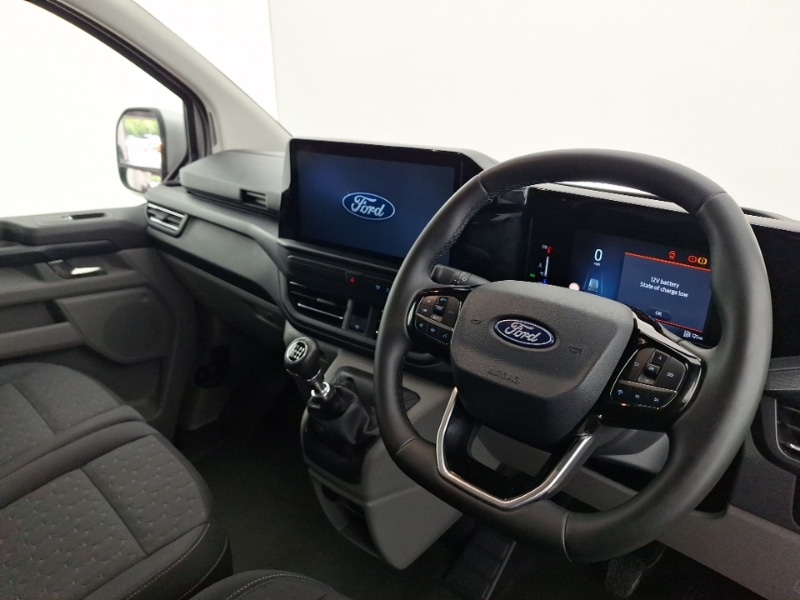 Used Ford Transit Custom 2024 for sale - 77081025: Photo 2