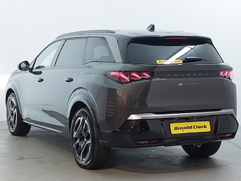 Used Peugeot 5008 2025 for sale - 76837842: Photo