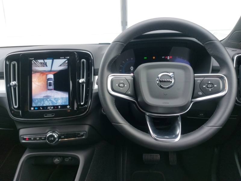 Used Volvo XC40 2023 for sale - 77761863: Photo 7