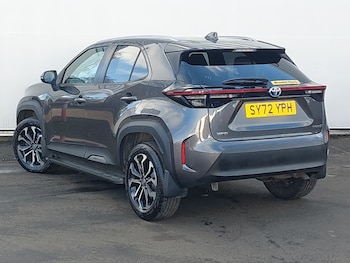 Used Toyota Yaris Cross 2022 for sale - 77657145: Photo