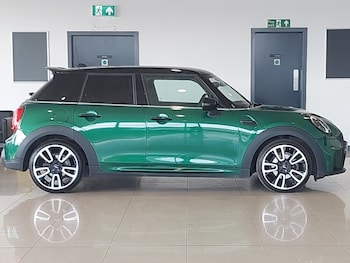 Used MINI Hatch 2024 for sale - 75608565: Photo