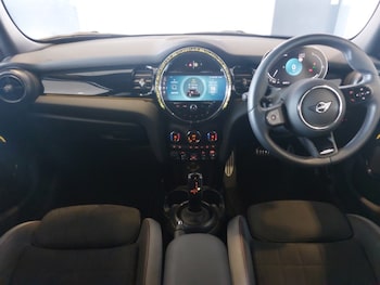 Used MINI Hatch 2024 for sale - 75608565: Photo
