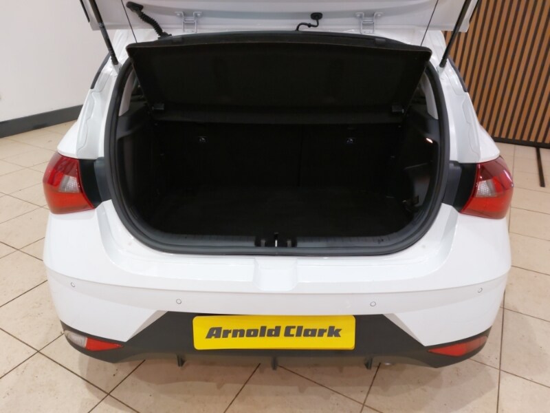 Used Hyundai i20 2021 for sale - 77569544: Photo 8