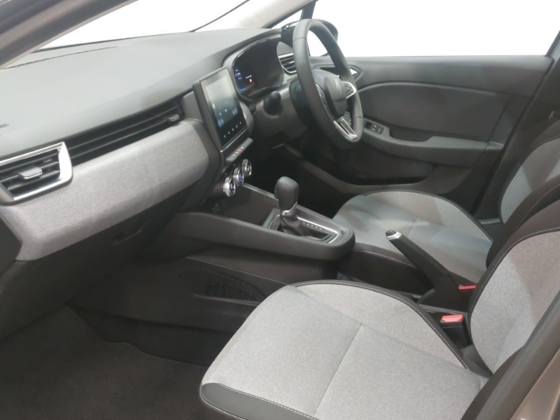 Used Renault Clio 2025 for sale - 77875292: Photo 5