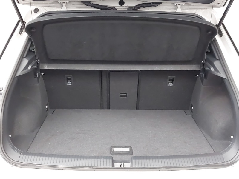 Used Volkswagen T-Roc 2023 for sale - 77624591: Photo 8