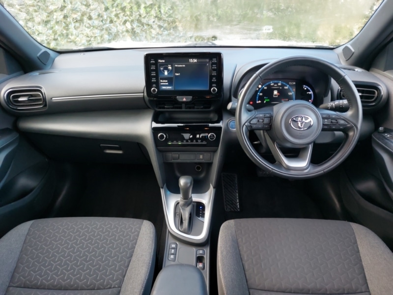 Used Toyota Yaris Cross 2022 for sale - 76446318: Photo 2