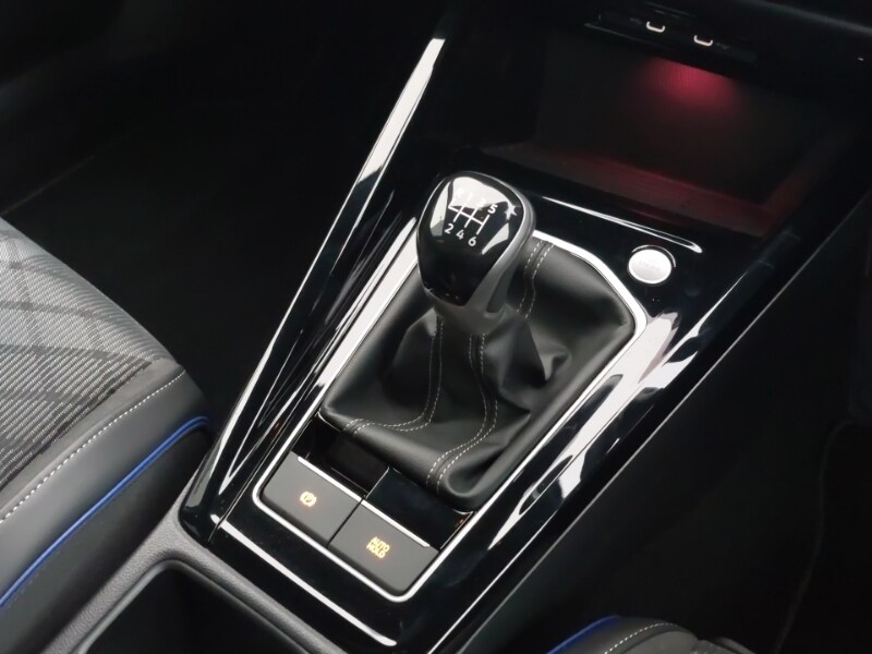 Used Volkswagen Golf 2024 for sale - 77311890: Photo 12