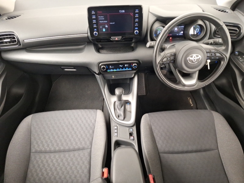 Used Toyota Yaris 2021 for sale - 77003964: Photo 2
