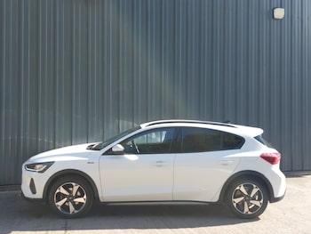 Used Ford Focus 2023 for sale - 78532765: Photo