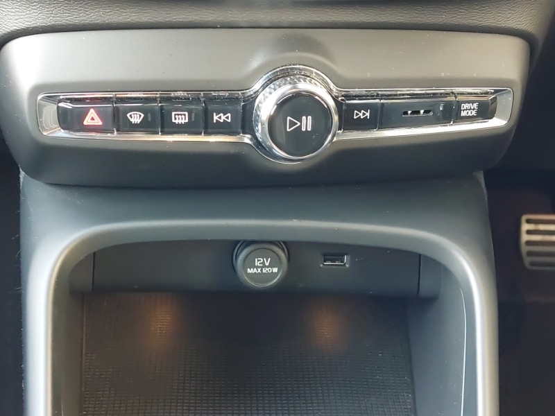 Used Volvo XC40 2022 for sale - 76644396: Photo 11