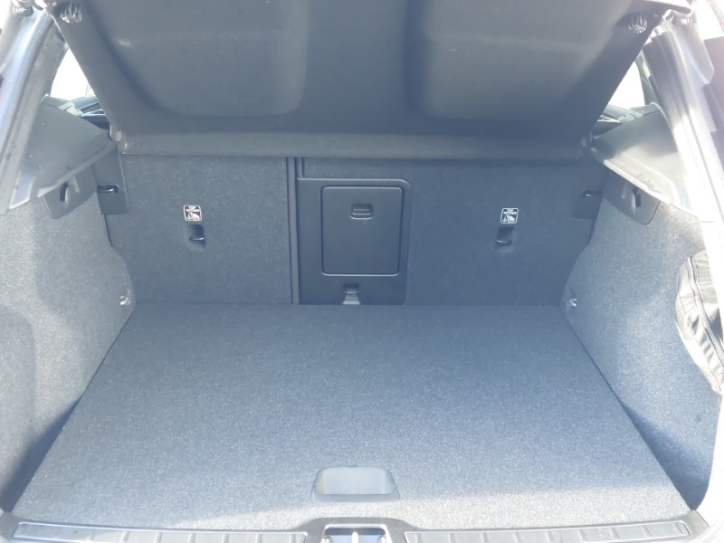 Used Volvo XC40 2022 for sale - 76644396: Photo 8