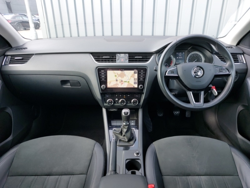 Used Skoda Octavia 2020 for sale - 77986741: Photo 2