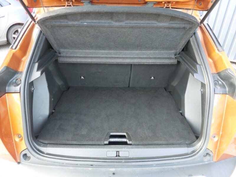 Used Peugeot 2008 2022 for sale - 77986160: Photo 8