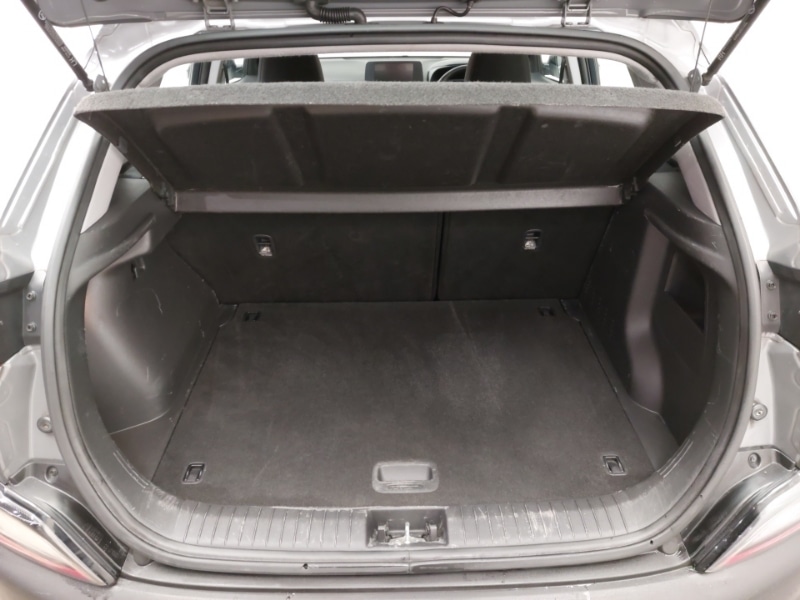 Used Hyundai KONA 2023 for sale - 77982105: Photo 8