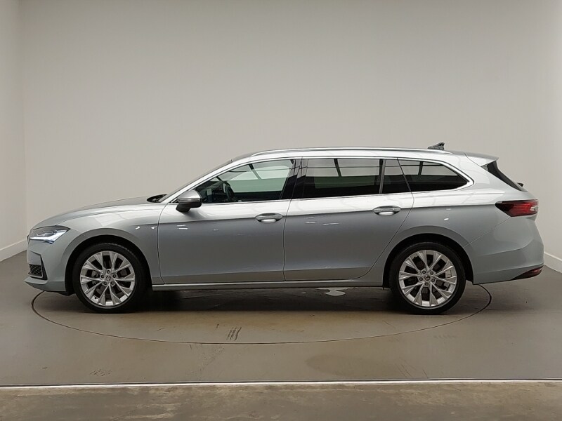 Used Skoda Superb 2024 for sale - 76321125: Photo 4