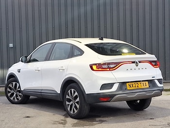 Used Renault Arkana 2022 for sale - 77476300: Photo
