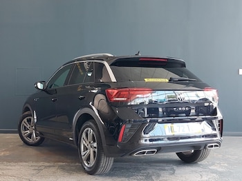 Used Volkswagen T-Roc 2023 for sale - 75930438: Photo