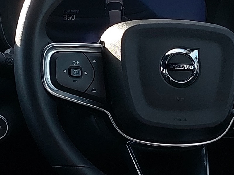 Used Volvo XC40 2024 for sale - 77142358: Photo 10