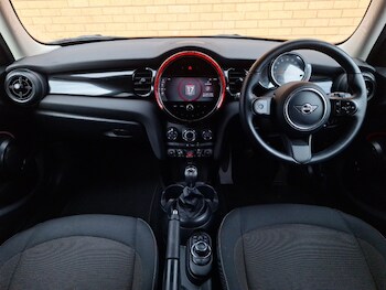 Used MINI Hatch 2022 for sale - 77923337: Photo