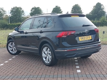 Used Volkswagen Tiguan 2021 for sale - 75681683: Photo