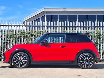 Used MINI Cooper 2024 for sale - 78560611: Photo