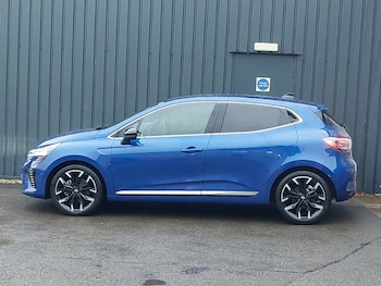 Used Renault Clio 2025 for sale - 76492879: Photo