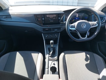 Used Volkswagen Polo 2024 for sale - 76404350: Photo