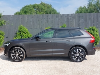 Used Volvo XC60 2023 for sale - 78740321: Photo