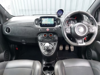 Used Abarth 695 2024 for sale - 78861613: Photo