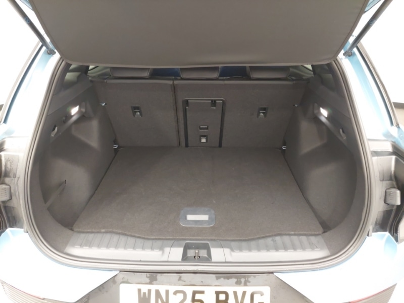 Used Ford Explorer 2025 for sale - 77992396: Photo 8