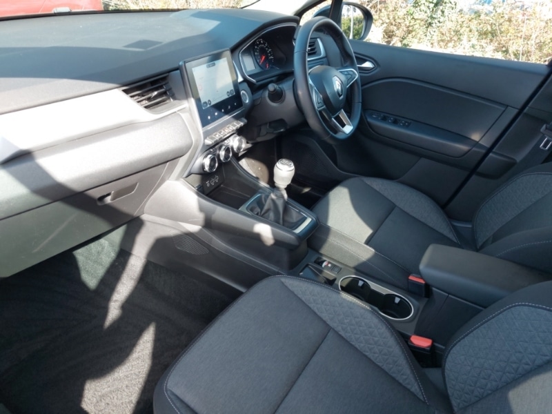 Used Renault Captur 2022 for sale - 77987383: Photo 5