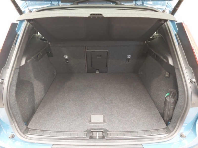 Used Volvo XC40 2024 for sale - 76366154: Photo 8