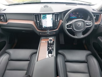 Used Volvo XC60 2024 for sale - 77472312: Photo