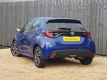 Used Toyota Yaris 2022 for sale - 77338686: Photo