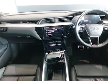Used Audi Q8 2023 for sale - 79367825: Photo