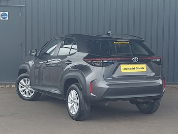 Used Toyota Yaris Cross 2022 for sale - 75569337: Photo