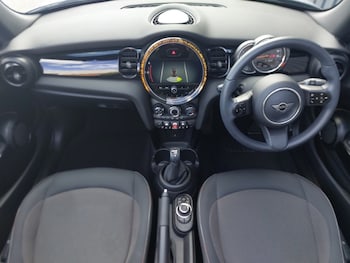 Used MINI Convertible 2021 for sale - 75725199: Photo