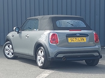 Used MINI Convertible 2021 for sale - 75725199: Photo