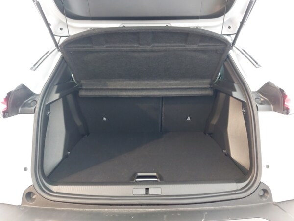 Used Peugeot 2008 2025 for sale - 76321108: Photo 8